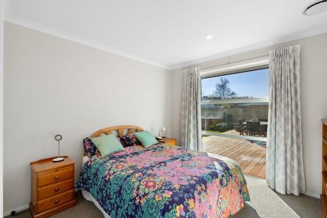 Photo of property in 10 Magnolia Place, Levin, 5510