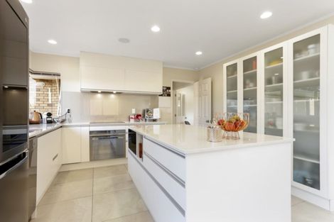 Photo of property in 86 William Bayes Place, Red Beach, 0932