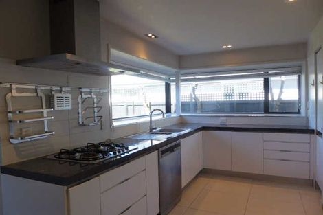 Photo of property in 1/52 Aikmans Road, Merivale, Christchurch, 8014