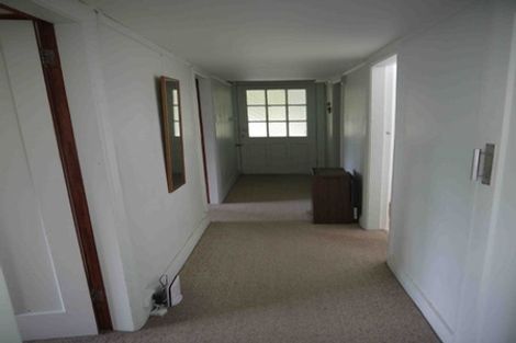 Photo of property in 1/1 San Sebastian Road, Kelburn, Wellington, 6012