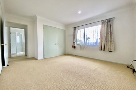 Photo of property in 14 Franshell Crescent, East Tamaki, Auckland, 2013