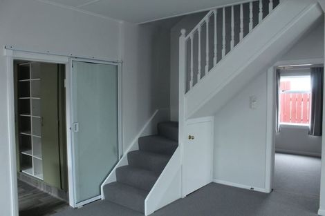 Photo of property in 64 Apu Crescent, Lyall Bay, Wellington, 6022