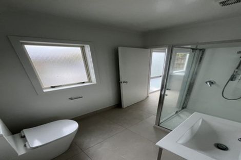 Photo of property in 2 Chester Avenue, Greenhithe, Auckland, 0632