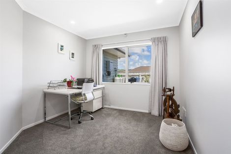 Photo of property in 7 Nelson Avenue, Aotea, Porirua, 5024
