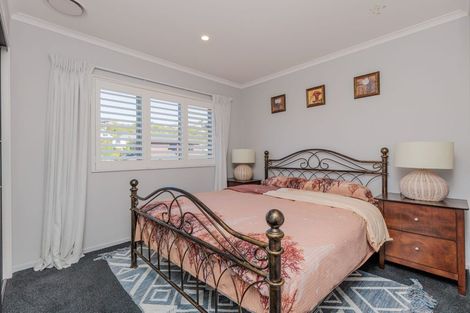 Photo of property in 202 Westchester Drive, Churton Park, Wellington, 6037