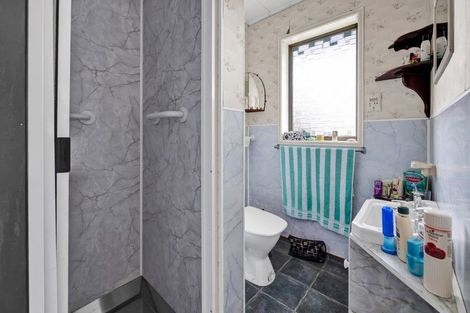 Photo of property in 22 Havelock Place, Blagdon, New Plymouth, 4310