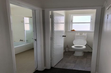 Photo of property in 105 Seatoun Heights Road, Seatoun, Wellington, 6022