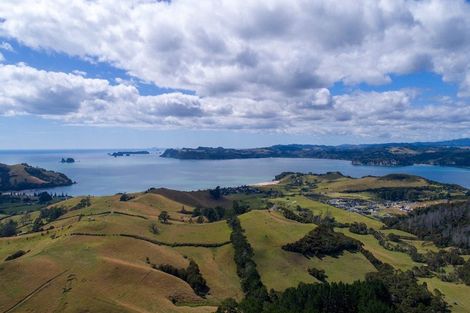 Photo of property in 61 Spikes Way, Whitianga, 3510