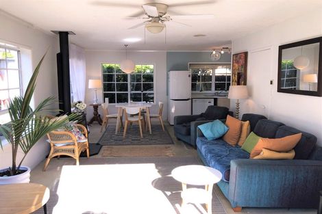 Photo of property in 2/55 Lake Road, Devonport, Auckland, 0624