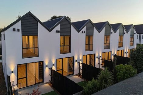 Photo of property in 8/29 Main Road South, Sockburn, Christchurch, 8042