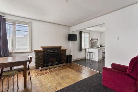 Photo of property in 122 Waikawa Road, Picton, 7220