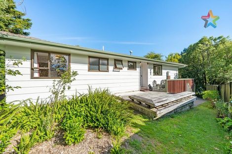 Photo of property in 80 Gemstone Drive, Birchville, Upper Hutt, 5018
