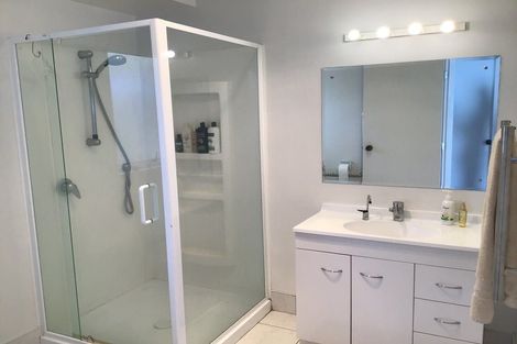 Photo of property in 2/27 Gosford Drive, Botany Downs, Auckland, 2010