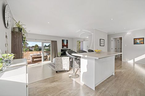 Photo of property in 76 Alabaster Drive, Papatoetoe, Auckland, 2025