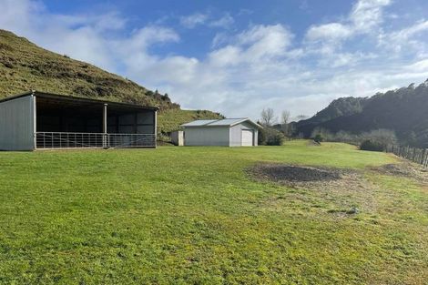 Photo of property in 254 Mangaonga Road, Ahititi, Urenui, 4378