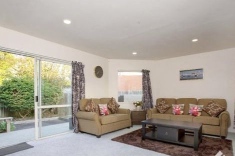 Photo of property in 477d Richardson Road, Mount Roskill, Auckland, 1041