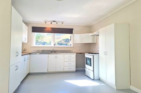 Photo of property in 995 Makara Road, Makara Beach, Karori, 6972