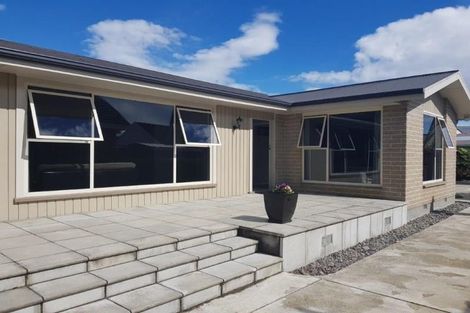 Photo of property in 41 Burnside Crescent, Burnside, Christchurch, 8053