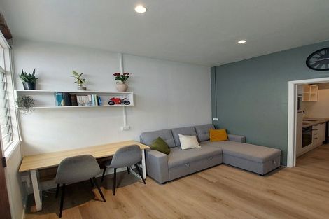 Photo of property in The Stables, 3/9 August Place, Greenlane, Auckland, 1061