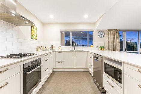 Photo of property in 7 Lakeside Villas, Whitby, Porirua, 5024