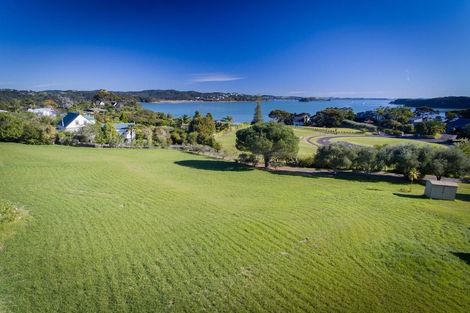 Photo of property in 3 James Clendon Place, Okiato, Russell, 0272