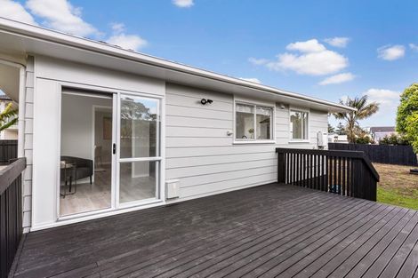 Photo of property in 54 Sikkim Crescent, Clover Park, Auckland, 2019