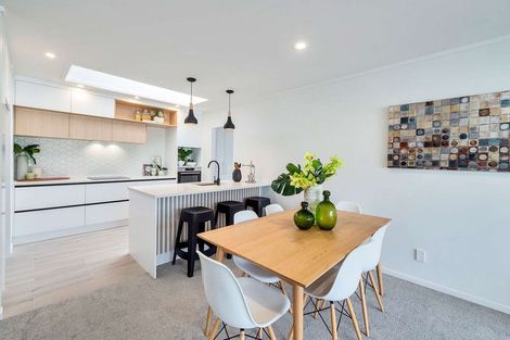 Photo of property in 1/52 Makora Road, Massey, Auckland, 0614