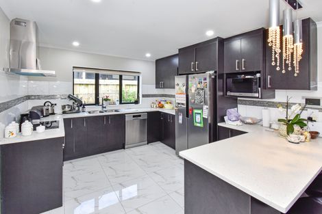 Photo of property in 7 Clendon Place, Manurewa, Auckland, 2102