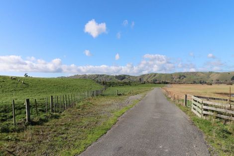 Photo of property in 671 Cornwall Road, East Taratahi, Carterton, 5887