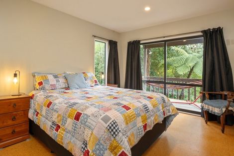 Photo of property in 14 Sandy Bay Road, Black Rock, Picton, 7282