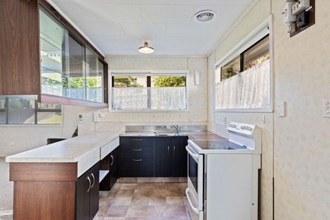 Photo of property in 110 Pioneer Road, Moturoa, New Plymouth, 4310