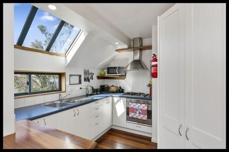 Photo of property in 32 Silverstream Road, Crofton Downs, Wellington, 6035