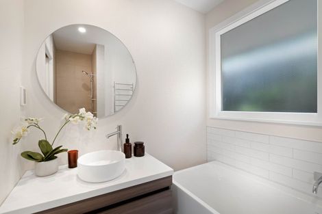 Photo of property in 136 Dyers Pass Road, Cashmere, Christchurch, 8022