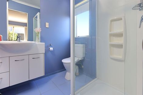 Photo of property in 22 Espalier Drive, Henderson, Auckland, 0612