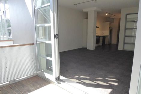 Photo of property in Vespa Apartments, 304/20 Hanson Street, Mount Cook, Wellington, 6021
