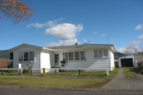 Photo of property in 39 Maria Place, Turangi, 3334