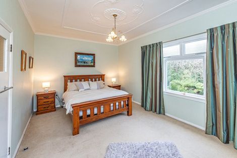 Photo of property in 20 Great North Road, Saint Johns Hill, Whanganui, 4500
