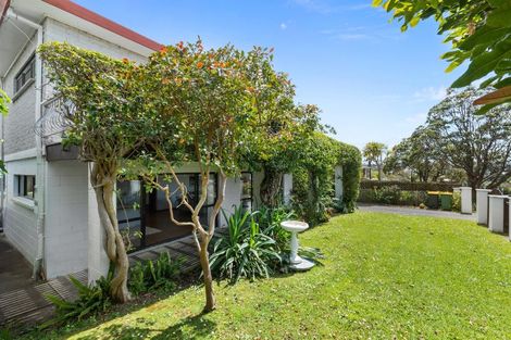 Photo of property in 80 Deep Creek Road, Torbay, Auckland, 0630