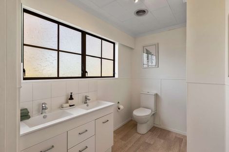 Photo of property in 5 Aiken Road, Saint Johns Hill, Whanganui, 4501