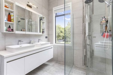 Photo of property in 123 Pinchgut Road, Kaukapakapa, 0873