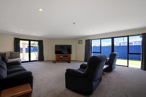 Photo of property in 22 Anne Street, Tinwald, Ashburton, 7700