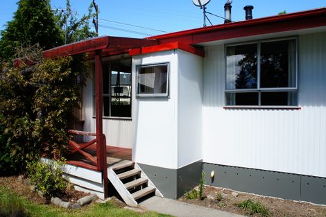 Photo of property in 16 Rata Road, Twizel, 7901