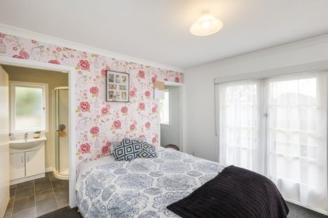 Photo of property in 10 Antrim Place, Hokowhitu, Palmerston North, 4410