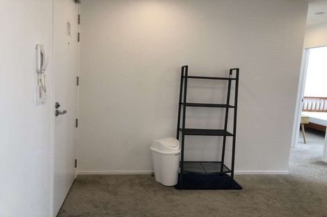 Photo of property in Apollo Apartments, 201/46 Rosedale Road, Rosedale, Auckland, 0632