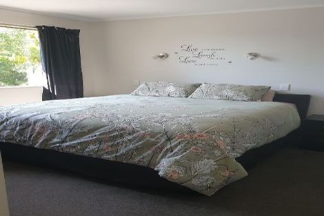 Photo of property in 16 Awanui Place, Welcome Bay, Tauranga, 3112