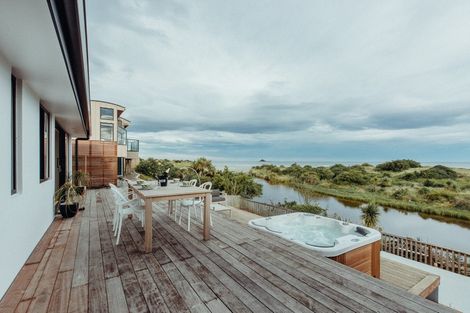 Photo of property in 819 Brighton Road, Ocean View, Dunedin, 9035