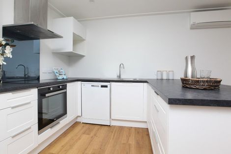 Photo of property in 4/16 Heath Street, Saint Andrews, Hamilton, 3200