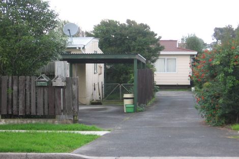 Photo of property in 2/3 Seddon Avenue, Papatoetoe, Auckland, 2104