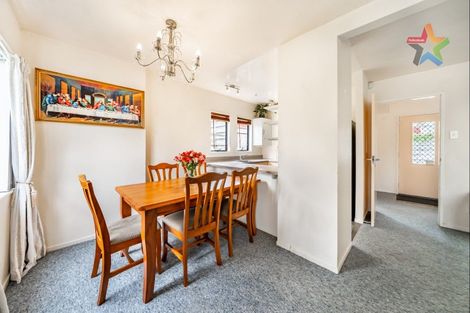 Photo of property in 2/74 Waiwhetu Road, Waiwhetu, Lower Hutt, 5010