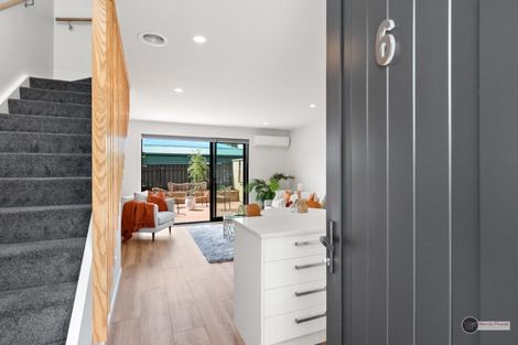 Photo of property in 6/51 Kings Crescent, Hutt Central, Lower Hutt, 5010